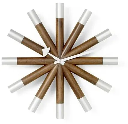 Vitra Wheel Clock Klocka Valnöt/Aluminium